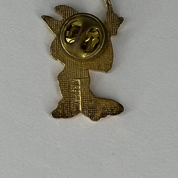 Disney Pin Sorcerer Mickey Mouse from Fantasia Yellow Stars Vintage - Picture 2 of 5